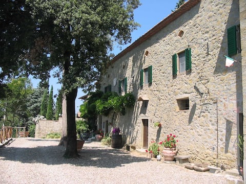 Top Airbnb: Beautiful and panoramic view Mezzacosta Anghiari a Anghiari