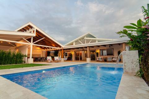 Stunning, New Villa Tranquila!