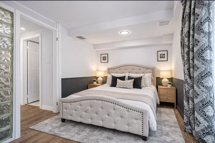 Cozy & Spacious 1br Getaway In Prime Downtown - Toronto