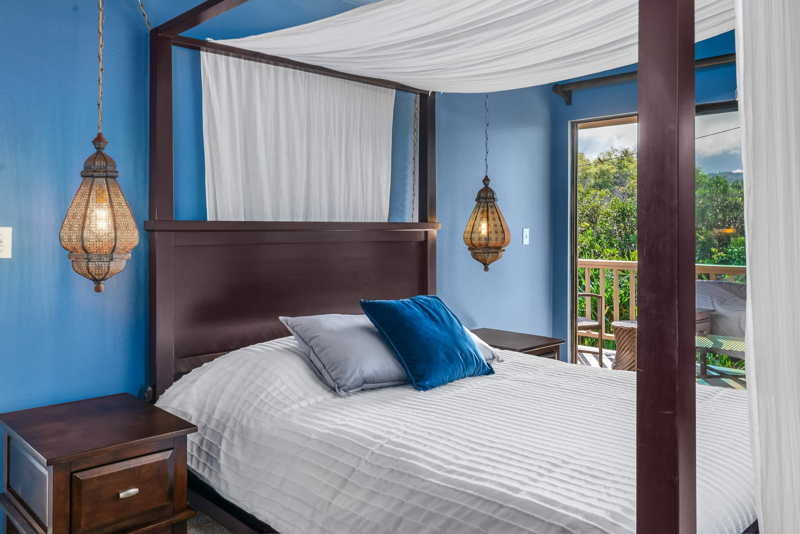 Home in Princeville · ★5.0 · 2 bedrooms · 2 beds · 2.5 baths - Image 12