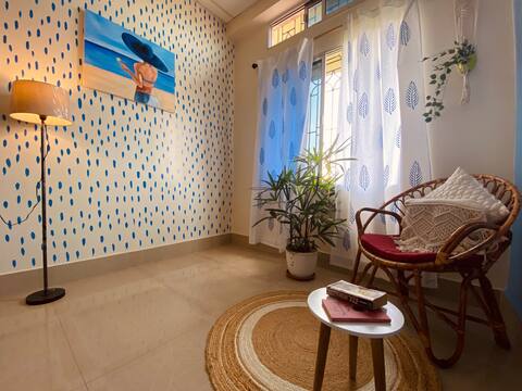 11th Nest ~ A Santorini home,1bhk with AC