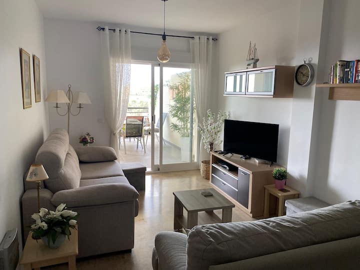 Well Maintained, Great Location - Manilva