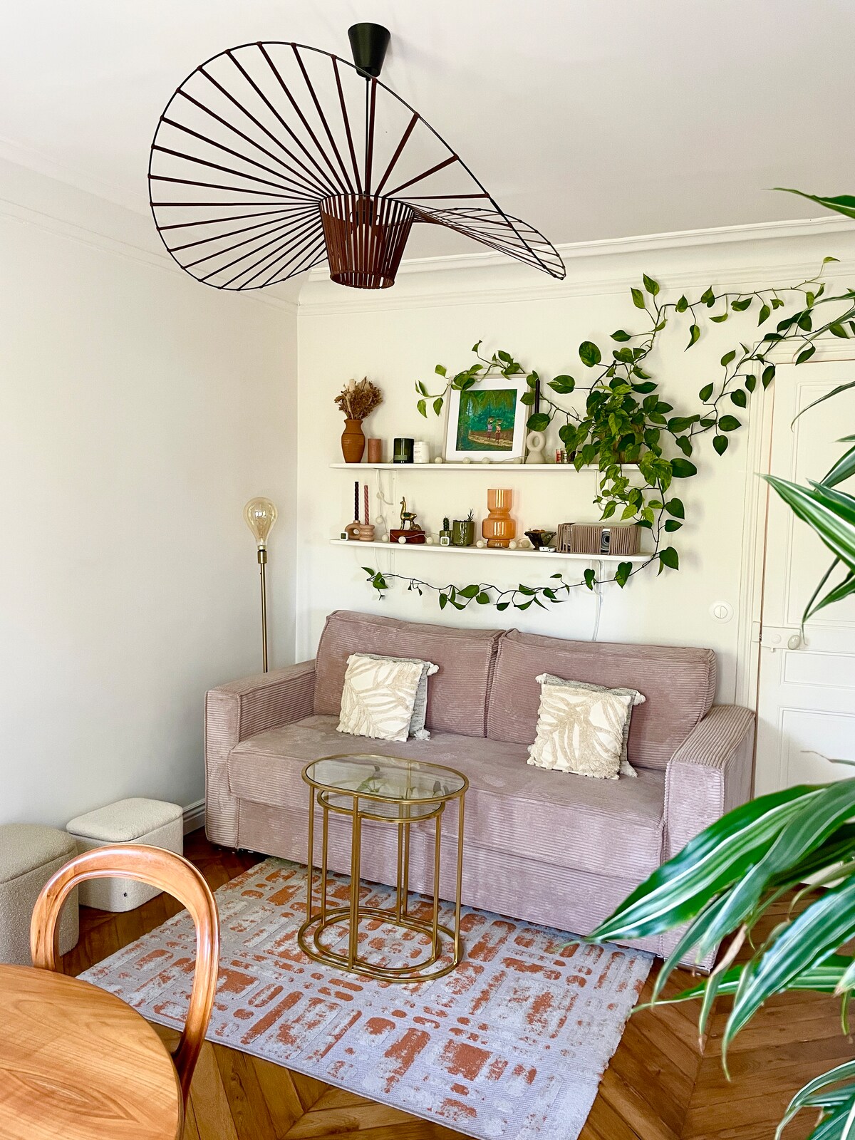 Top Airbnb: Lovely Haussmanian apartment in Paris 11e Arrondissement