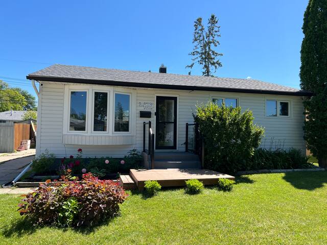 A Spacious & Quiet Retreat gallery image 3