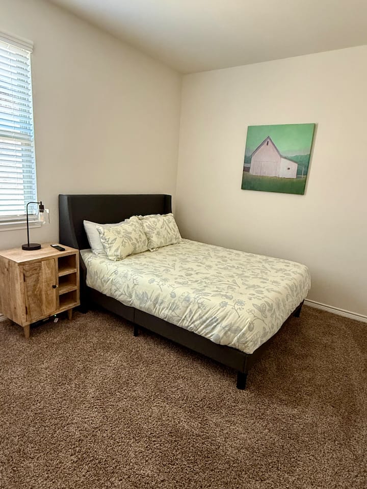 غرفة النوم 2