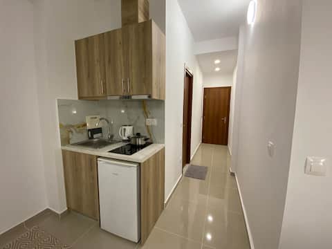 Top Airbnb: Nafousa apartment 1 in ΑΜΠΕΛΟΚΗΠΟΙ ΙΙ