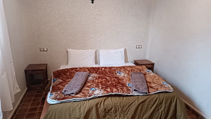 Chambre Confortable Avec Salle De Bain Au Village - Mhamid