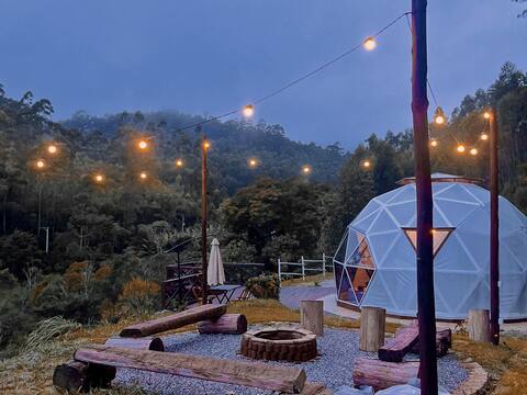 Geodesic Domo with Star View
