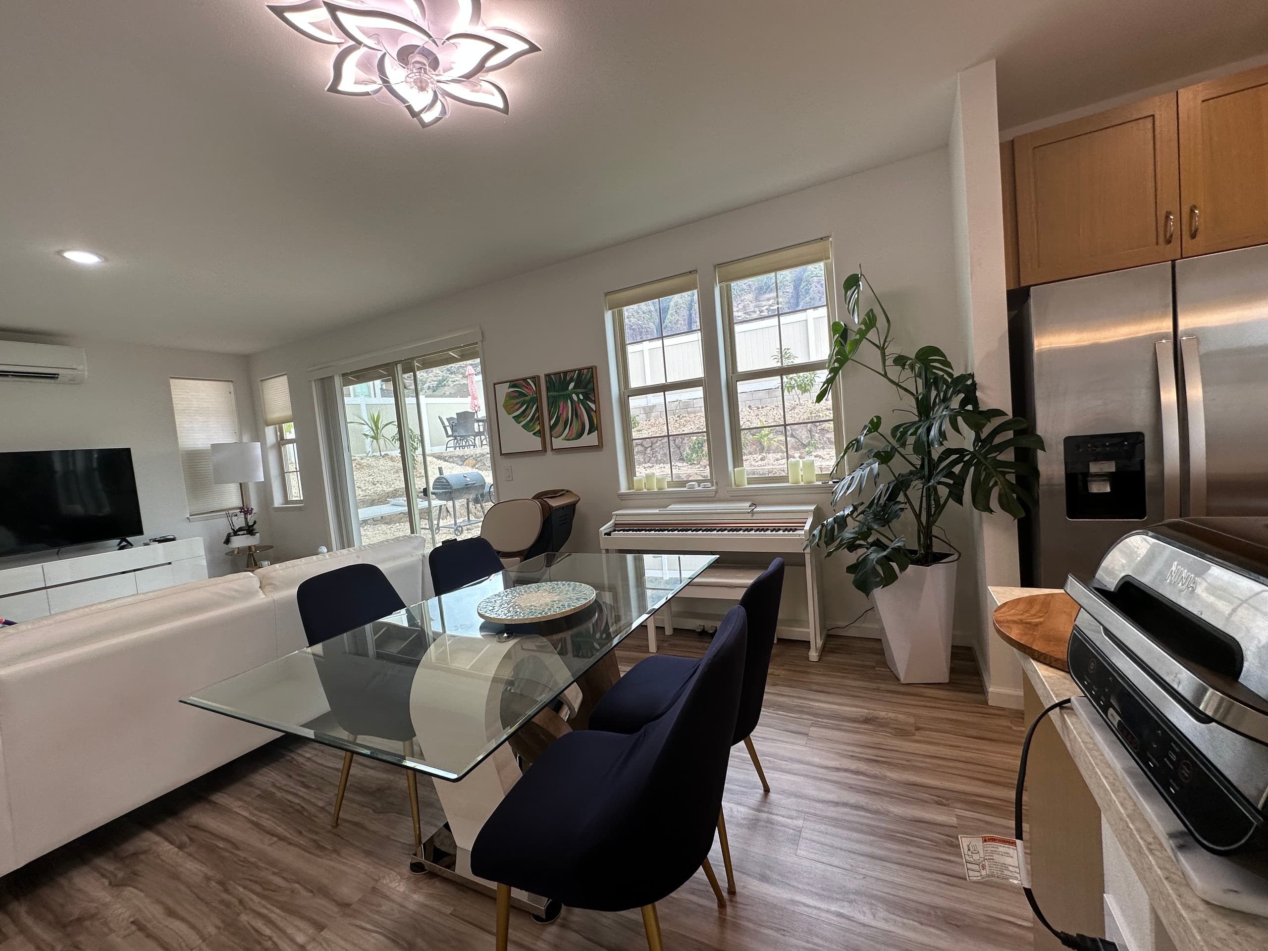 Home in Waianae · ★4.97 · 4 bedrooms · 6 beds · 2.5 private baths - Image 4