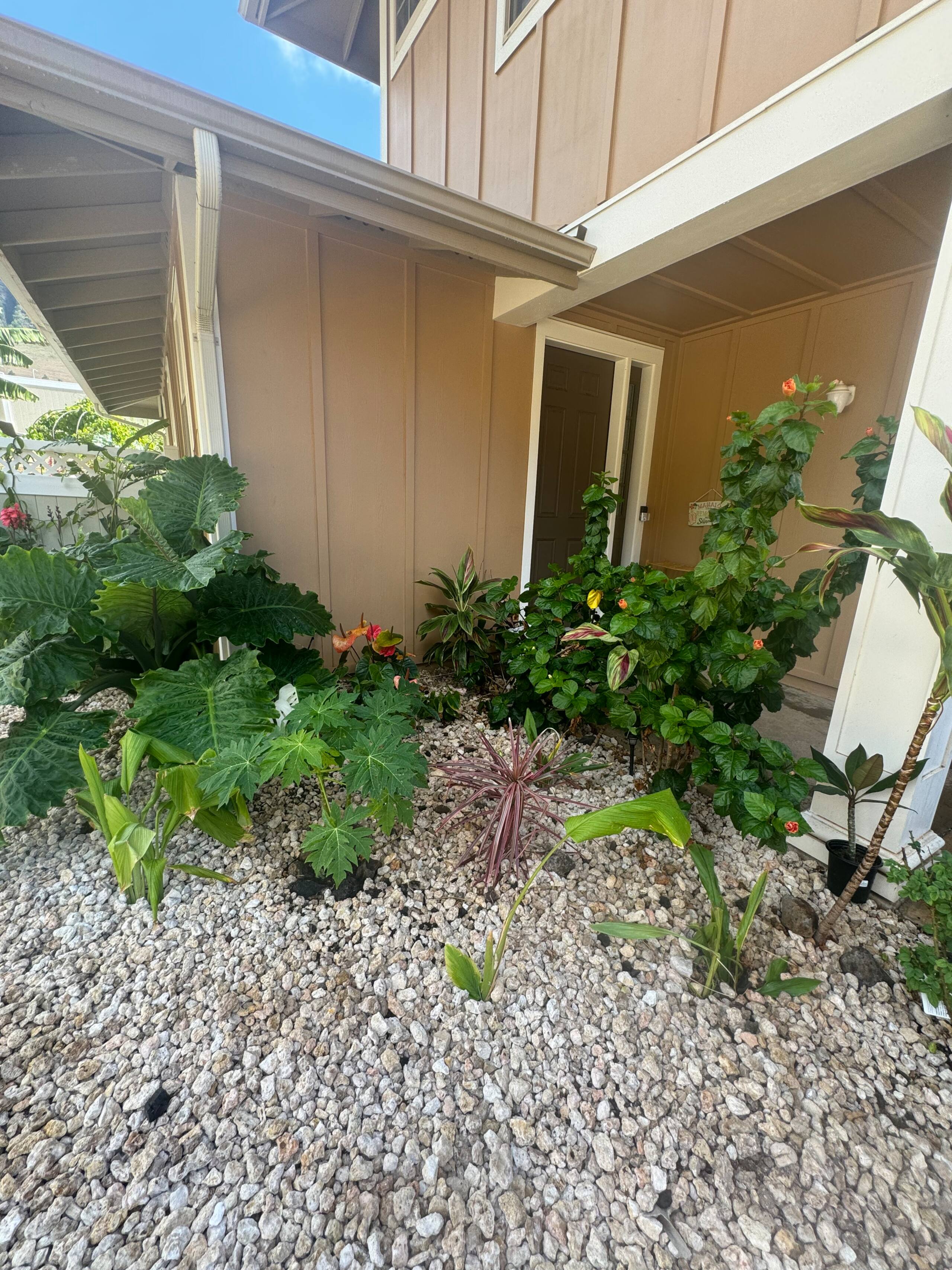 Home in Waianae · ★4.97 · 4 bedrooms · 6 beds · 2.5 private baths - Image 73