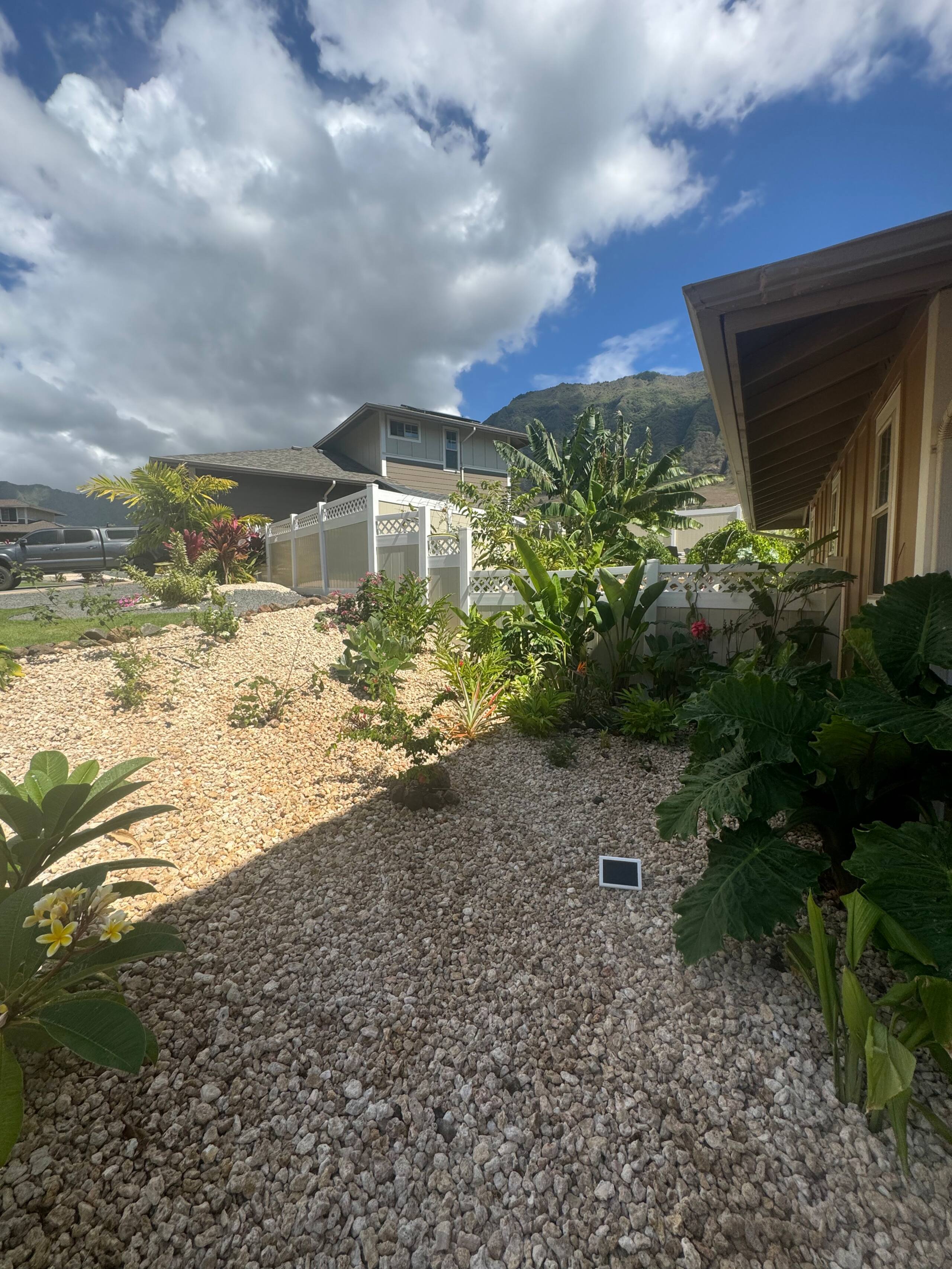 Home in Waianae · ★4.97 · 4 bedrooms · 6 beds · 2.5 private baths - Image 55