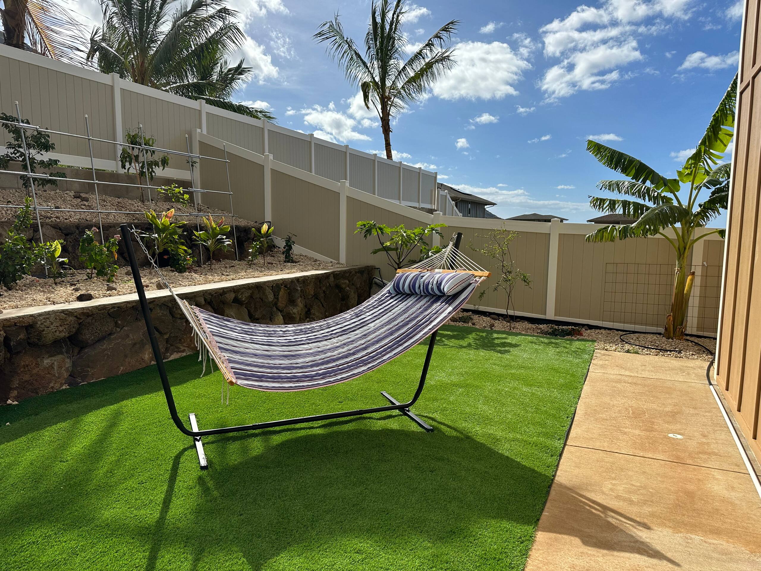 Home in Waianae · ★4.97 · 4 bedrooms · 6 beds · 2.5 private baths - Image 53