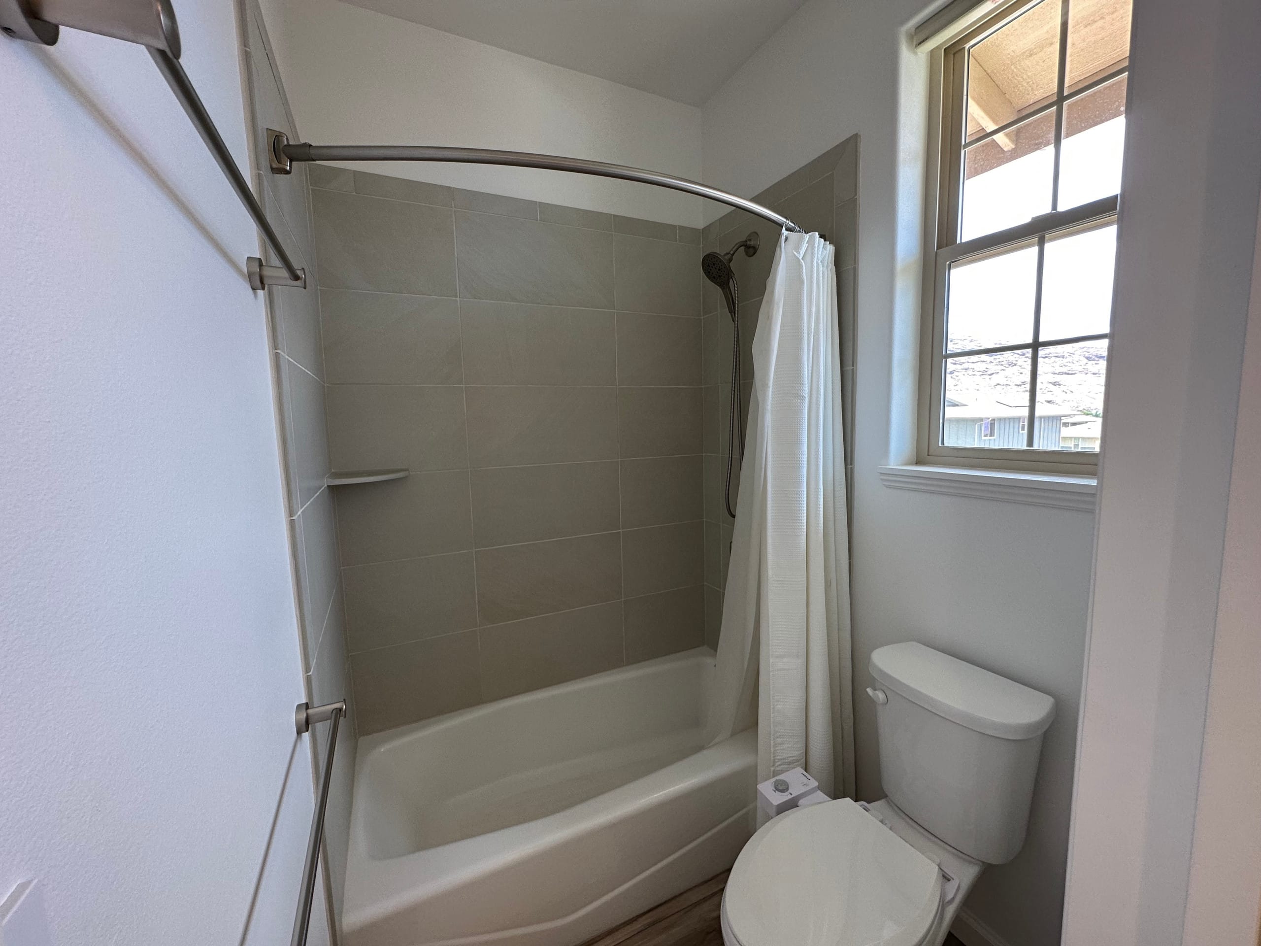 Home in Waianae · ★4.97 · 4 bedrooms · 6 beds · 2.5 private baths - Image 45