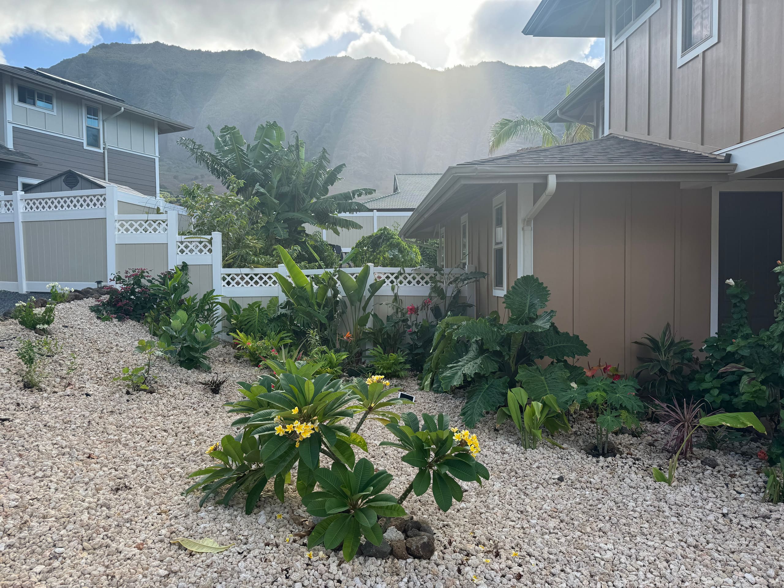 Home in Waianae · ★4.97 · 4 bedrooms · 6 beds · 2.5 private baths - Image 72