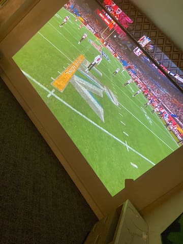 ELARA center strip perfect location