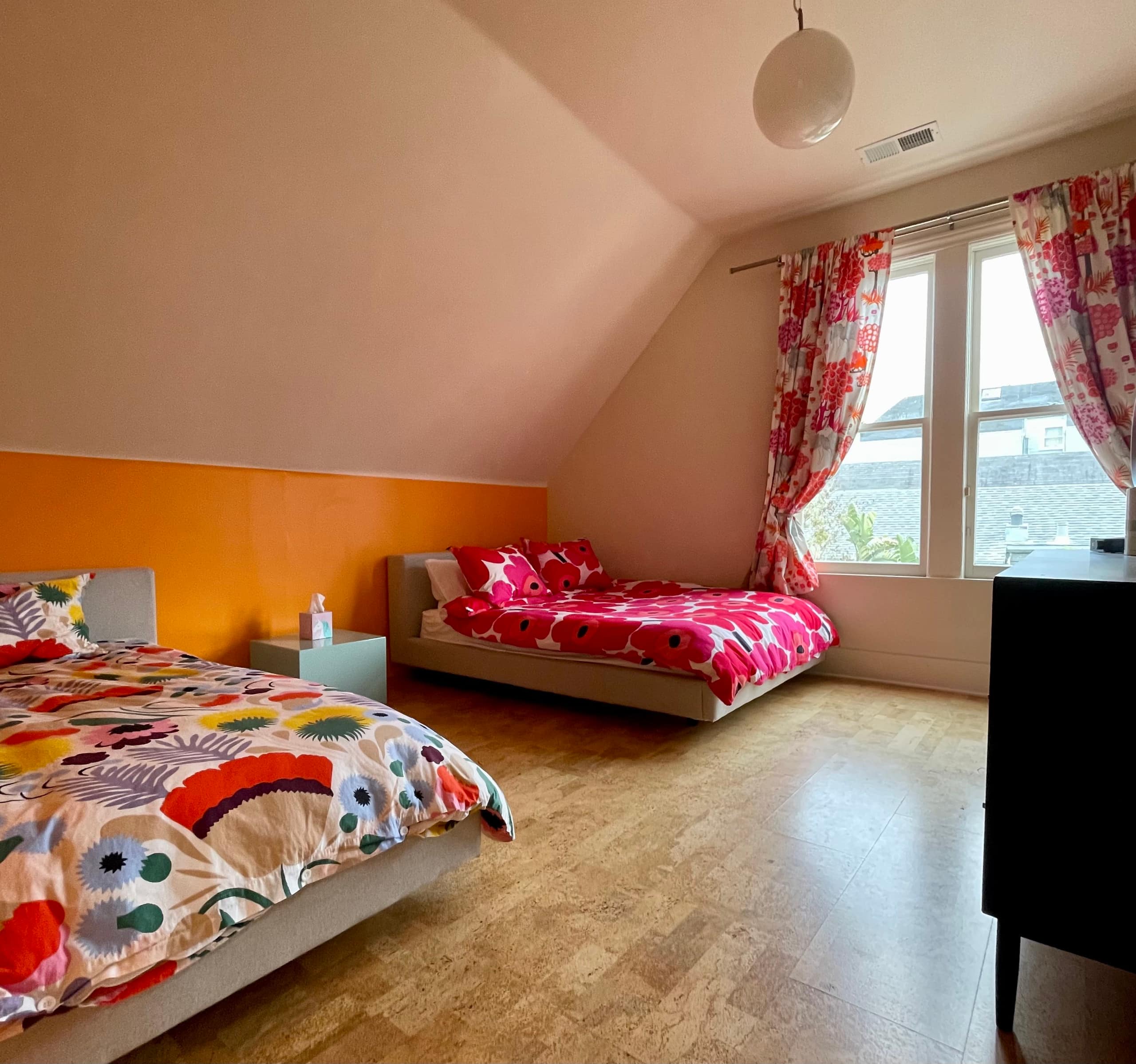 Home in San Francisco · ★4.96 · 3 bedrooms · 4 beds · 2 baths - Image 18
