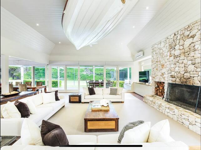 Portsea Palatial | Splendid & Spacious! gallery image 4