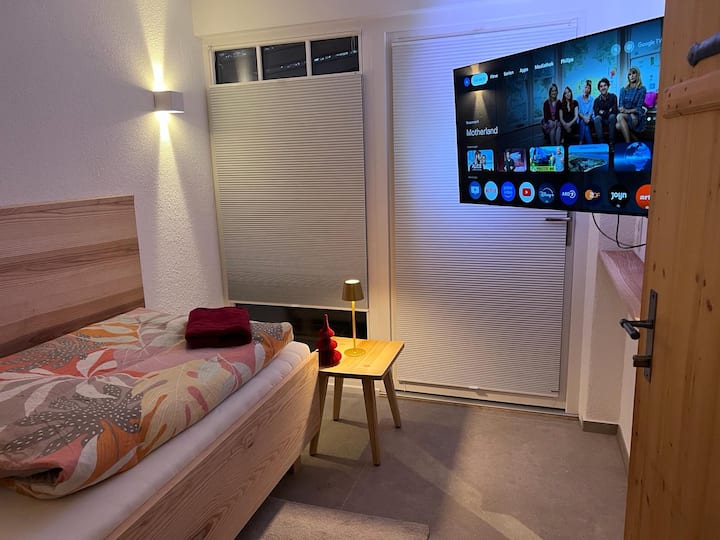 Schlafzimmer 2