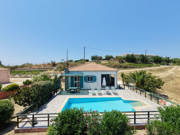 Villa Varkoula 2 Bed With Pool - 凱法利尼亞島