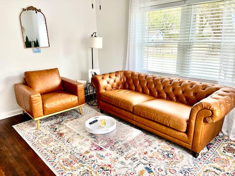 Harley’s Hideaway - A Charming Charleston Cottage