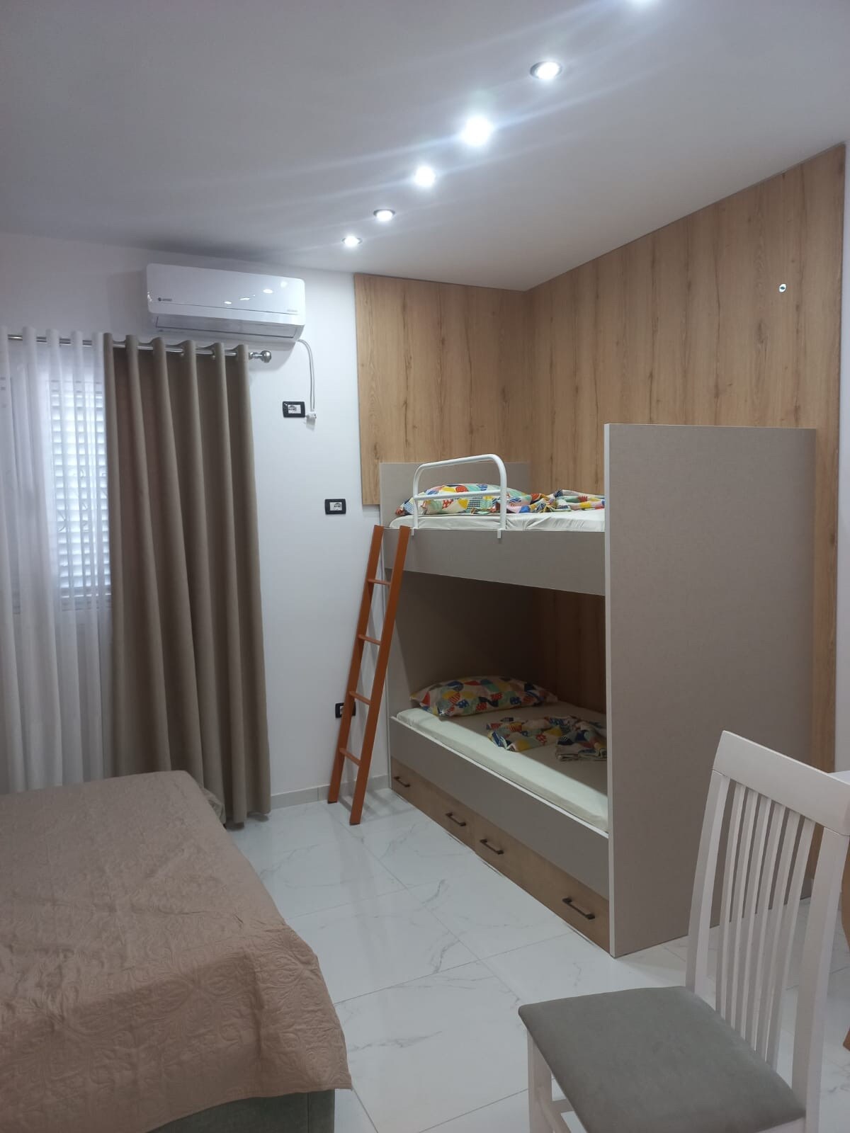 Listing 967159717114307389