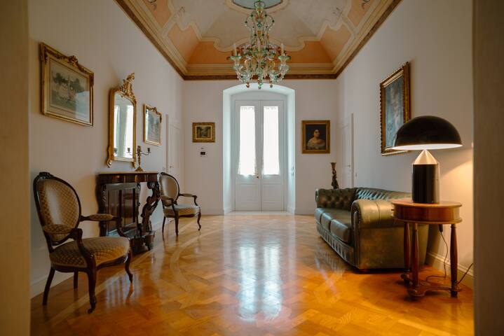 RelaisVillaMagnolia-Stately flat-Parking gallery image 5