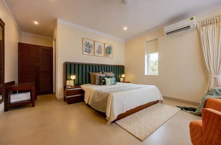 Bedroom 2 image 1