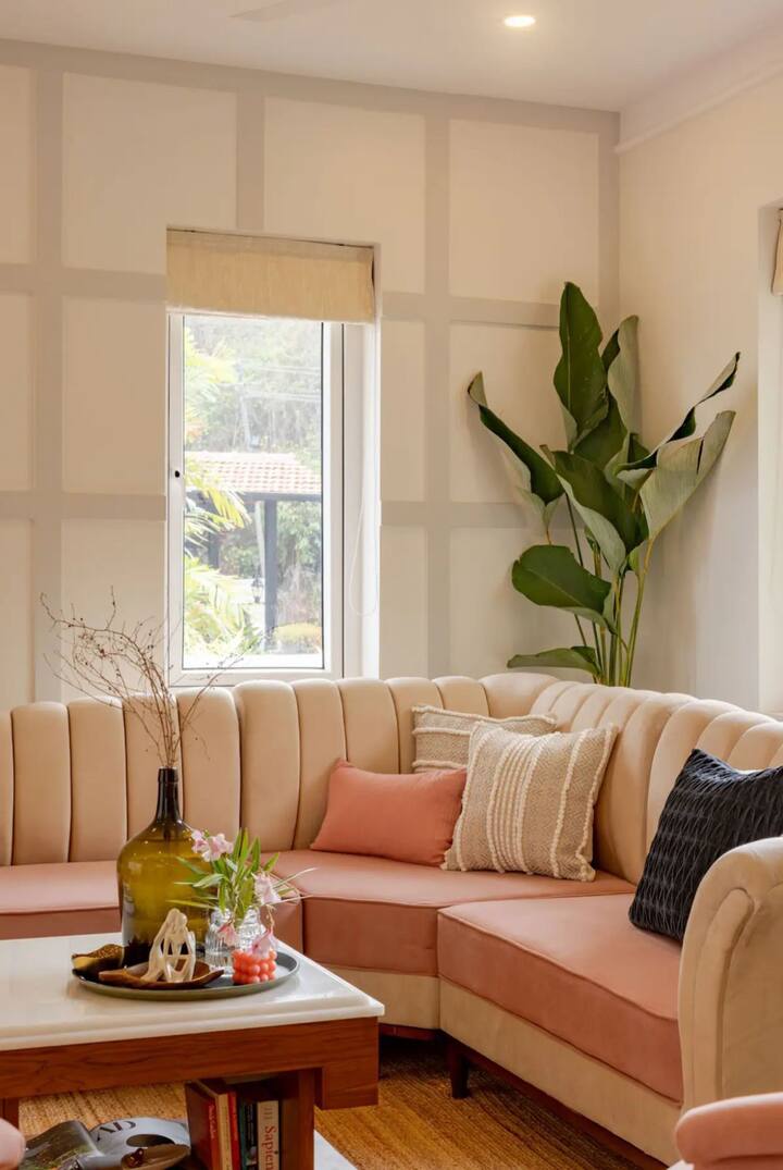 Living room image 3
