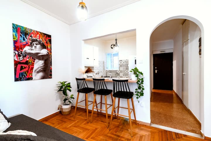 Athens Skyline | 4br | Sleeps 11 | Metro & Museums - Athene
