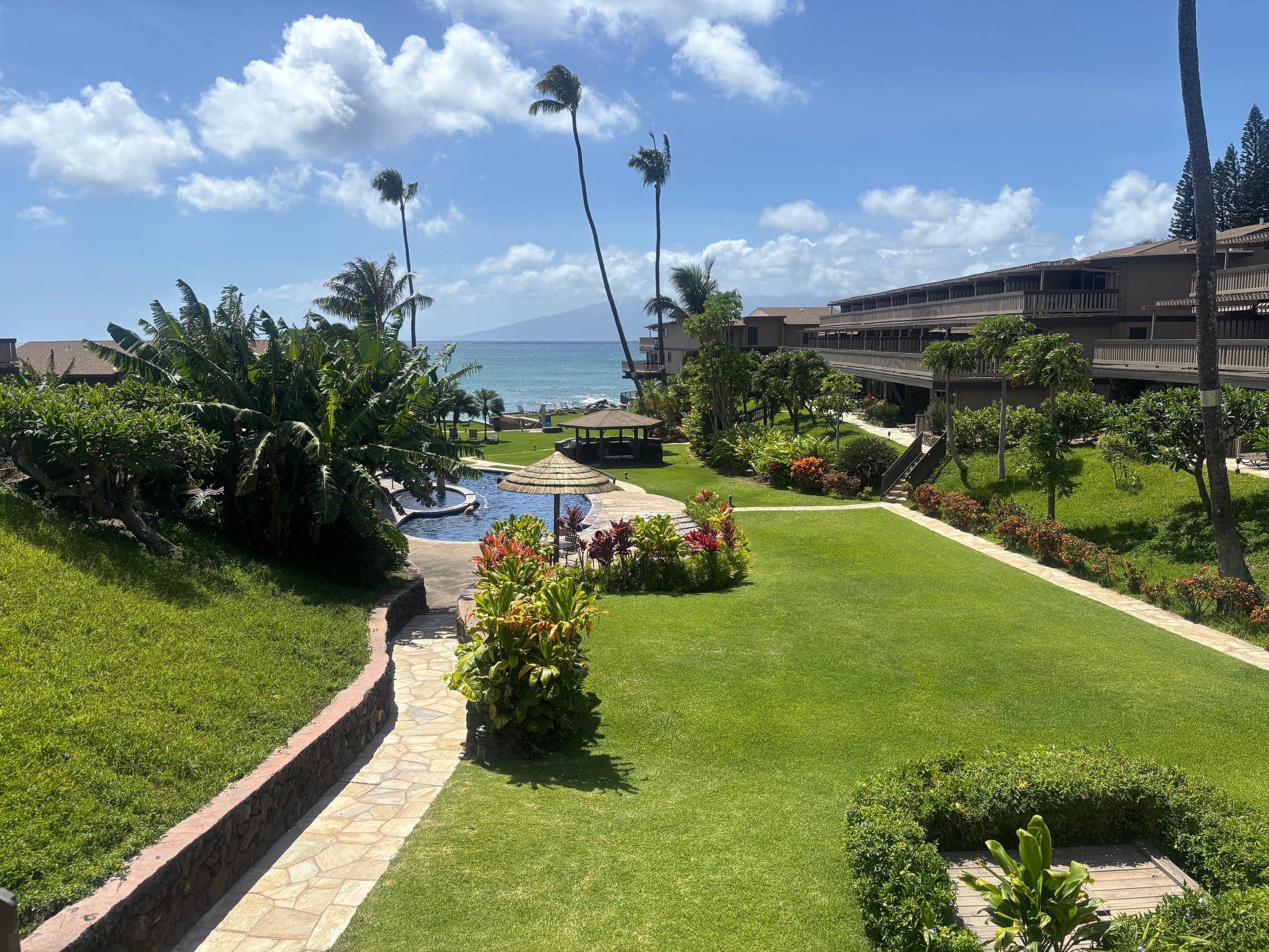 Condo in Lahaina · ★5.0 · 2 bedrooms · 4 beds · 2.5 baths - Image 20