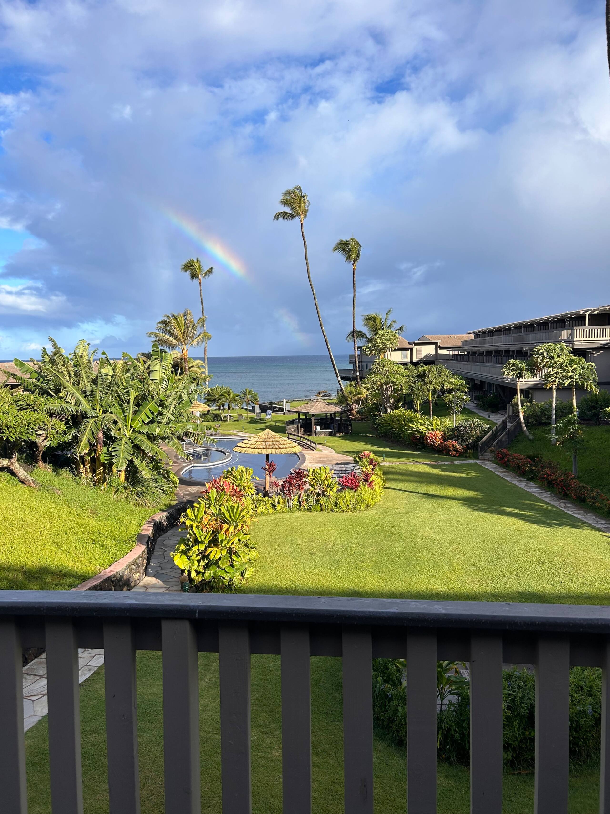 Condo in Lahaina · ★5.0 · 2 bedrooms · 4 beds · 2.5 baths - Image 1