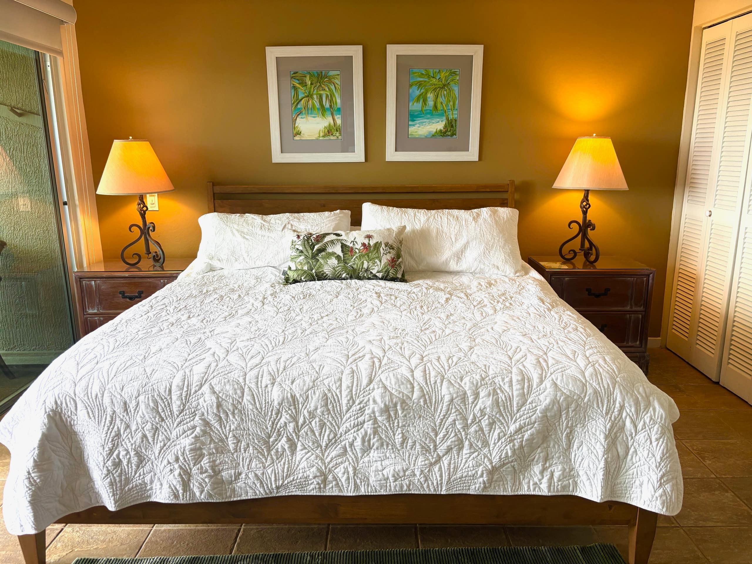 Condo in Lahaina · ★5.0 · 2 bedrooms · 4 beds · 2.5 baths - Image 9