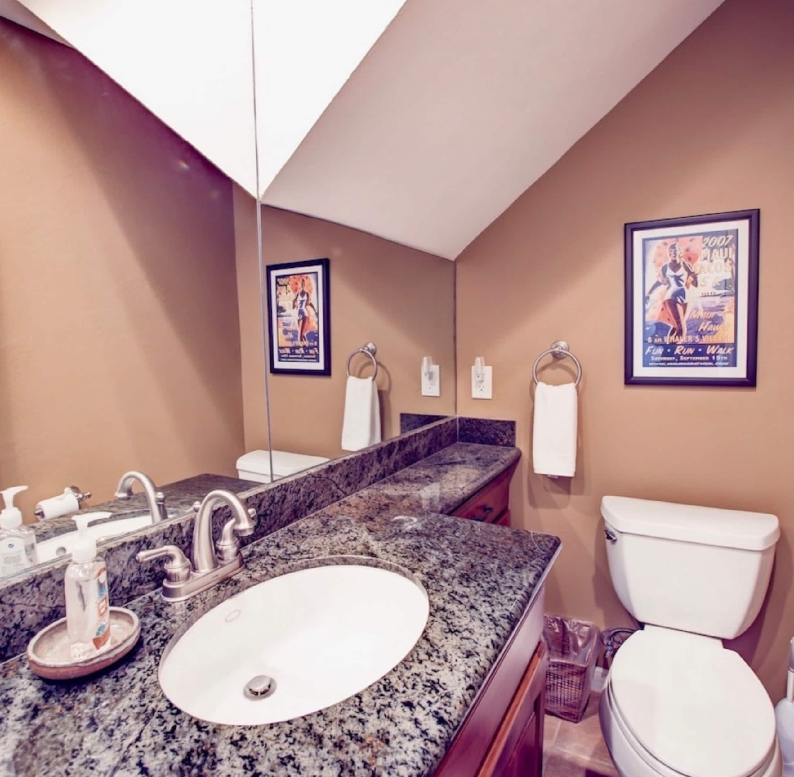 Condo in Lahaina · ★5.0 · 2 bedrooms · 4 beds · 2.5 baths - Image 17