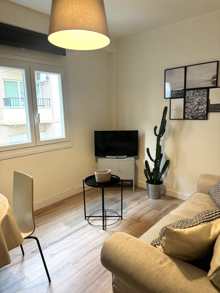 Loira La Via: Encanto En Zona Residencial - Zaragoza