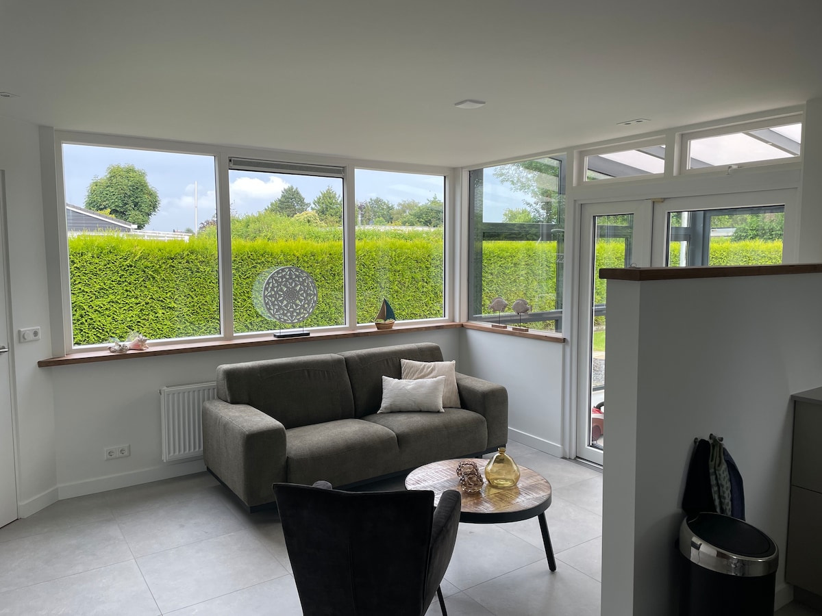Successful Airbnb property: Karolina cottage at the Veerse Meer in Noord Beveland