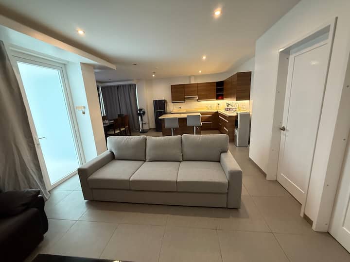 Boracay Close To  Dmall  Scandi 2br Pool Side 111 - Malay