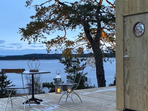 Popular Airbnb listing: Archipelago Retreat with Sea View & Sauna in Tyresö