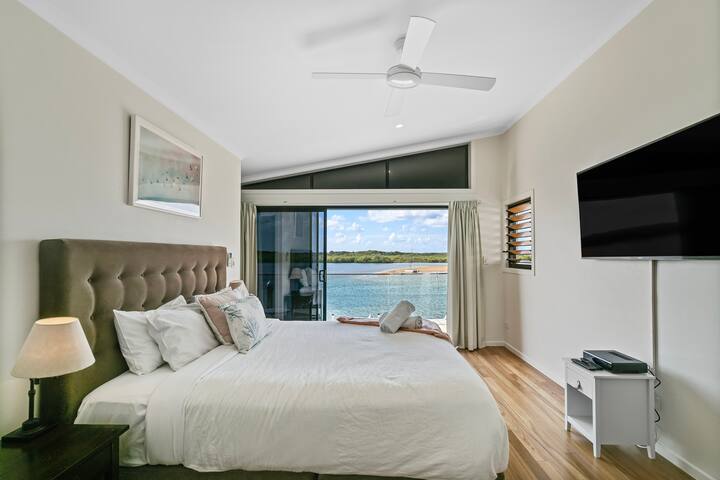 Tidal Escape House on Maroochy River gallery image 3