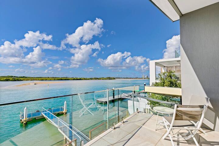 Tidal Escape House on Maroochy River gallery image 2