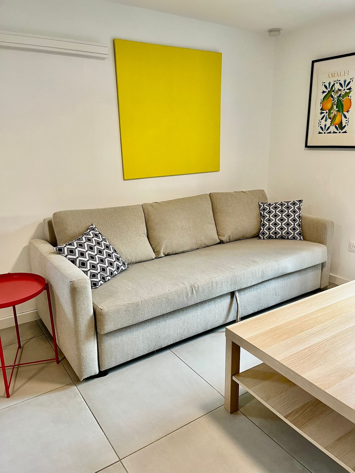 Successful Airbnb property: Elegant Escape at the Beau Site in Mâcon