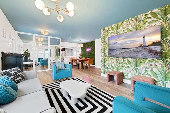 Heated Pool! HotTub-FirePit-PuttngGrn-N64-IceBath!