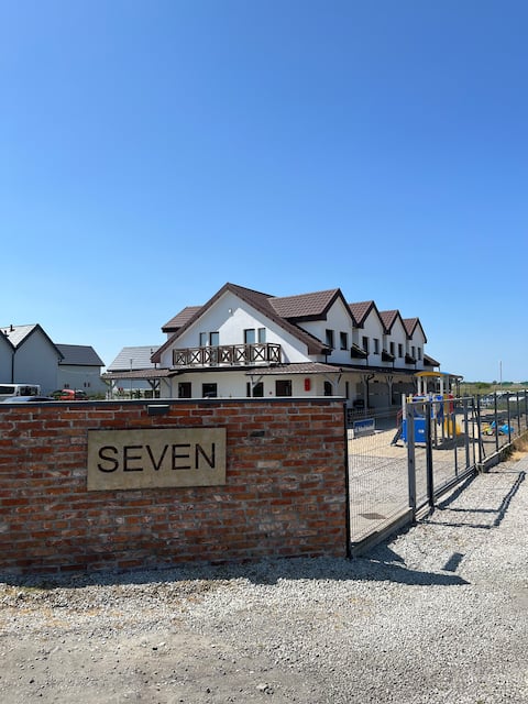 Seven Sarbinowo
apartment cottages