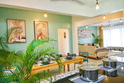 Luxury Beachfront Nyali Penthouse Pool + Gym + AC9