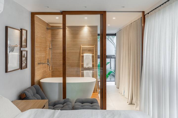 Oceanfront building: your cozy home on the beach! gallery image 2