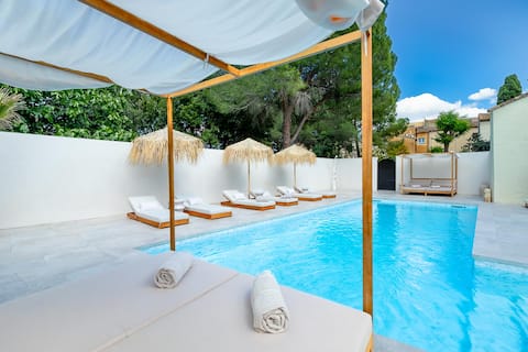 4* superior apartment with pool near beach