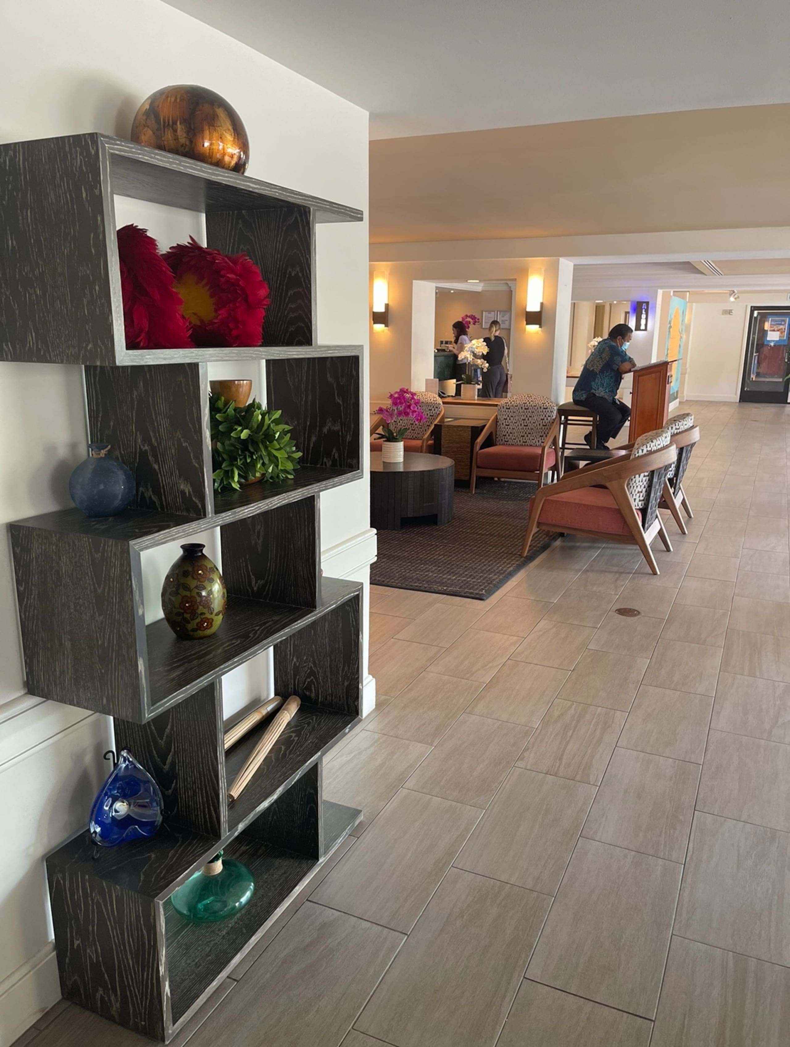 Cozy getaway at Waikiki Beach with free Parking - Image 7