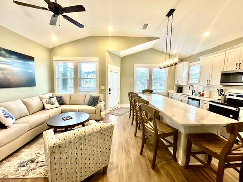 Ocean Breeze II: New Condo Steps to the Beach