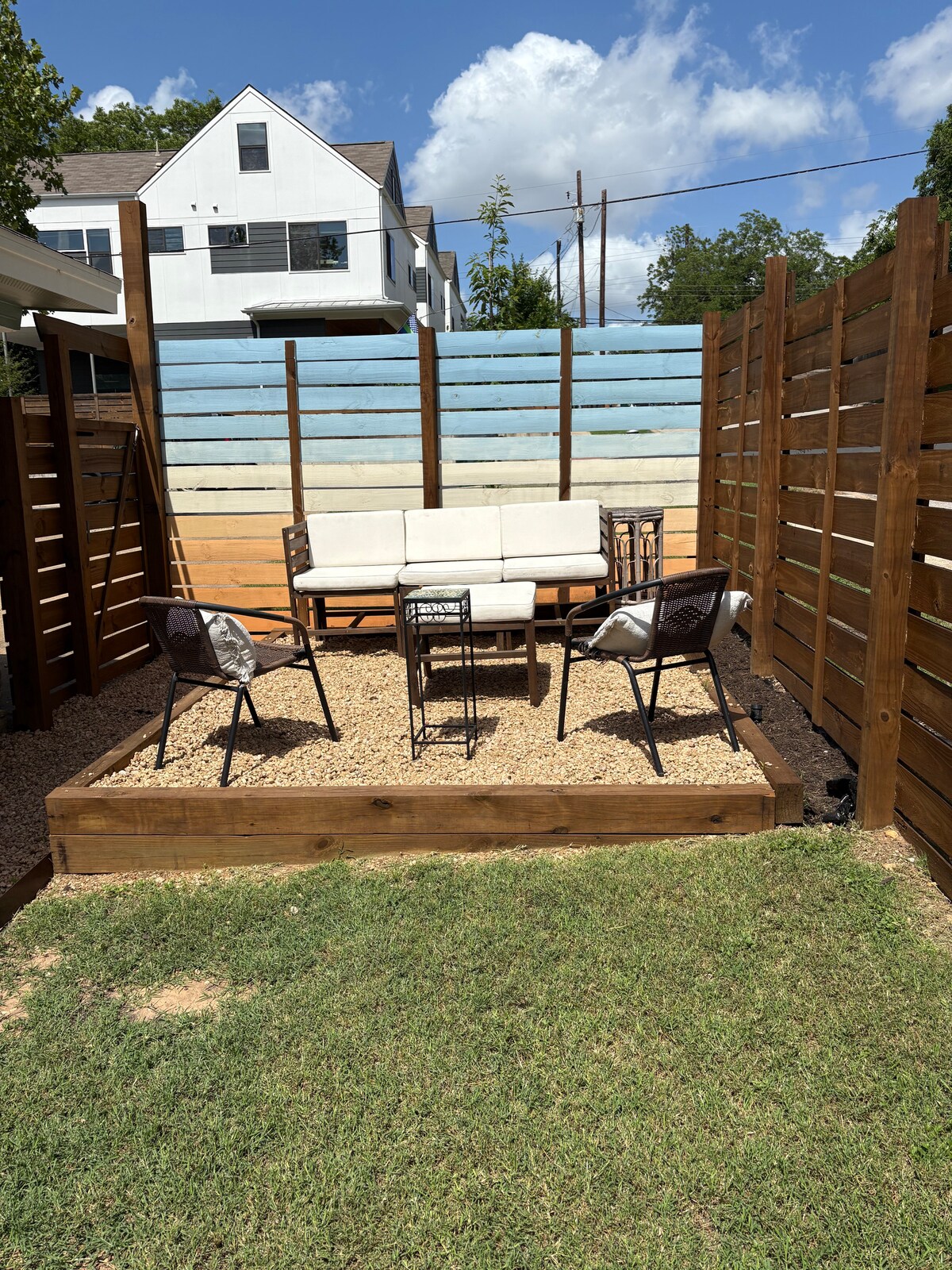 Entire Guest Studio with Private Entrance