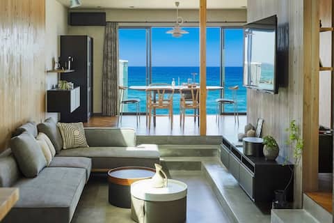 Ocean Front! 2BDR 151㎡ with Jet Bath and Terrace