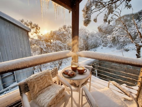 Luxury Mt Buller Ski Chalet • Fireplace •Sleeps 14